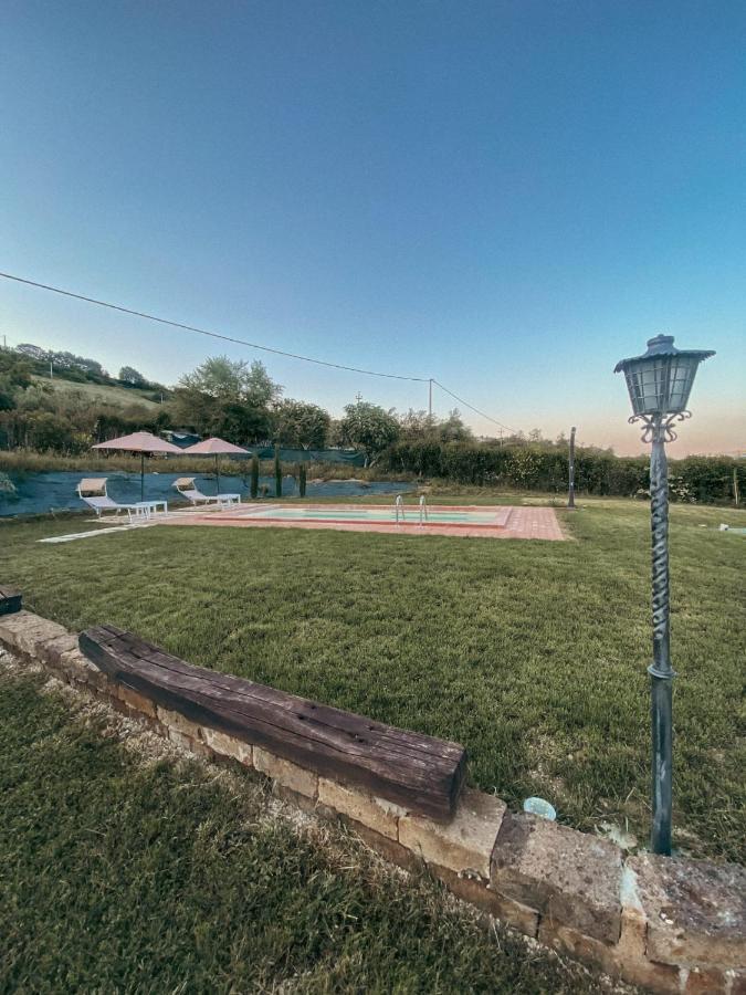 Bed & Breakfast Le Coccinelle Bed & Breakfast Rosciano  Exterior photo